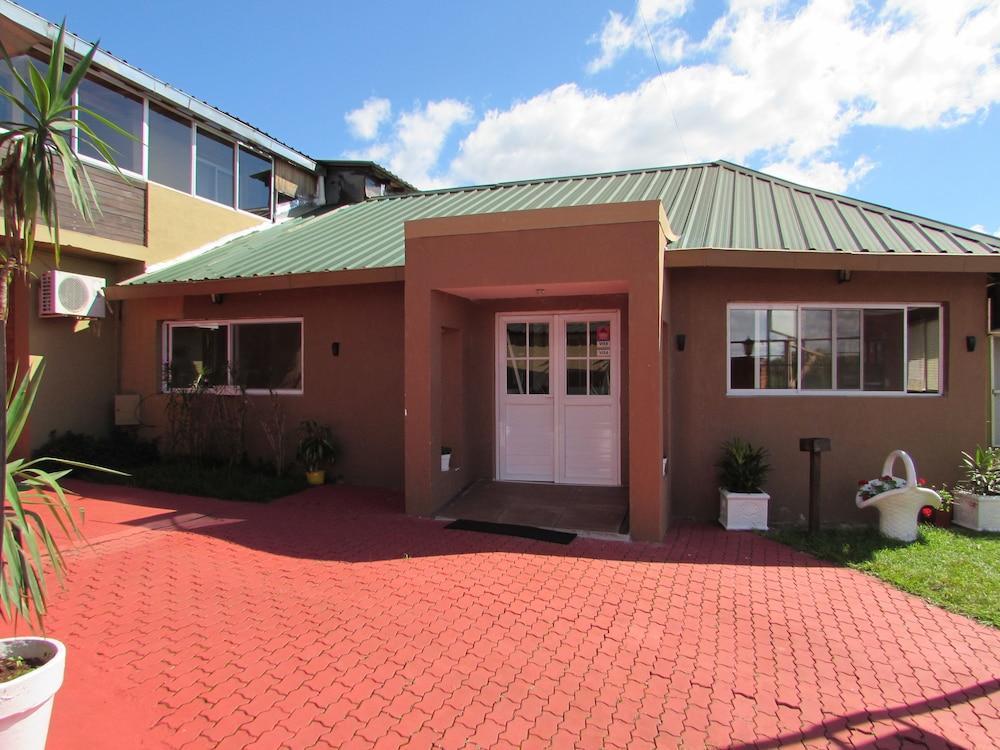 Altos Del Iguazu Hotell Puerto Iguazú Exteriör bild
